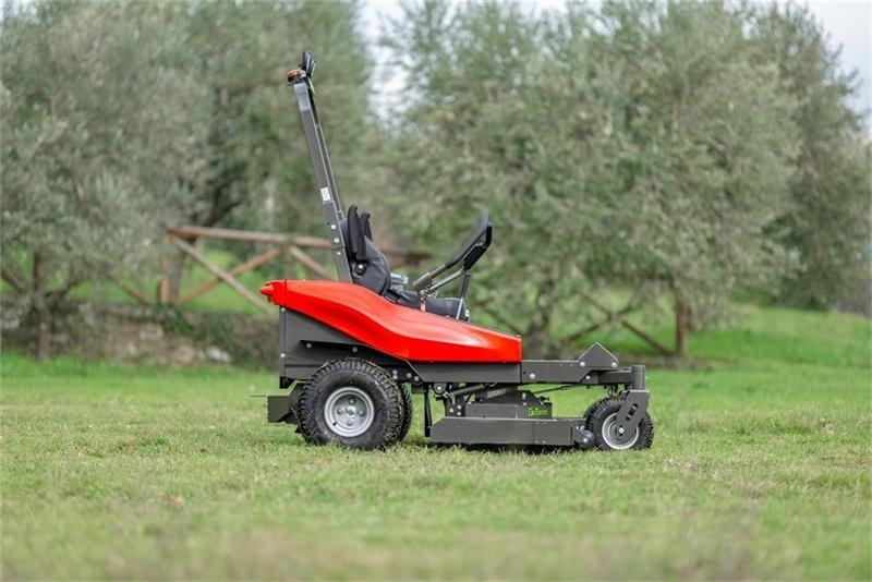 - - - DELMORINO 100% ITALIENSK - Garden mower: picture 1 - - - DELMORINO 100% ITALIENSK - Garden mower: picture 1
