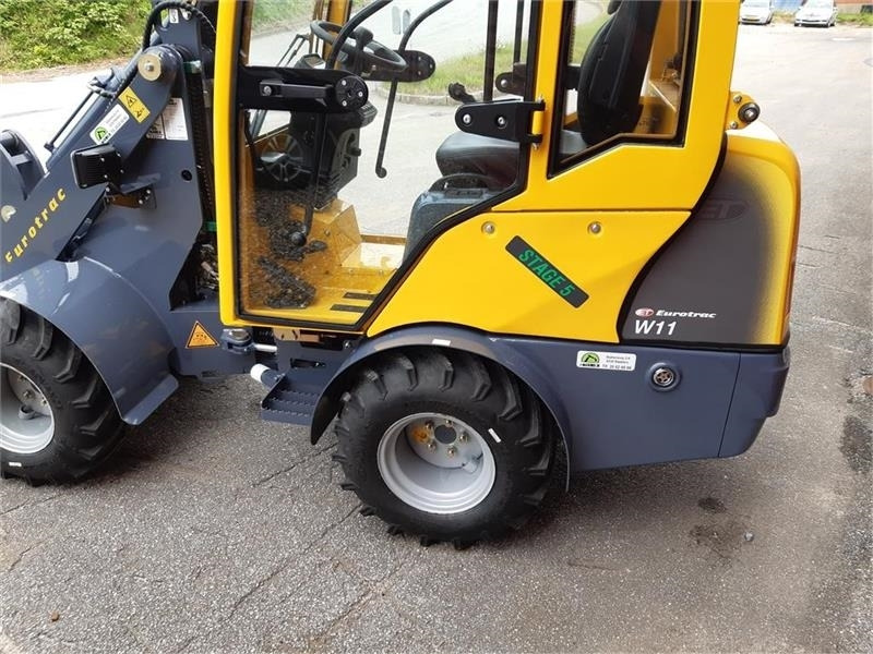 Eurotrac W11 w11 lang arm førehus - Compact loader: picture 4 Eurotrac W11 w11 lang arm førehus - Compact loader: picture 4
