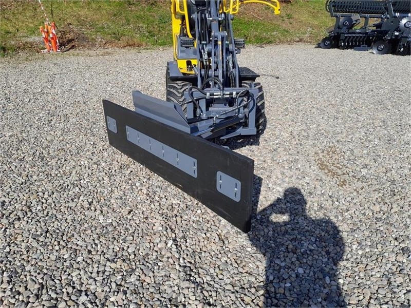 FK Machinery FODER SKRABER - Blade for Construction machinery: picture 3 FK Machinery FODER SKRABER - Blade for Construction machinery: picture 3