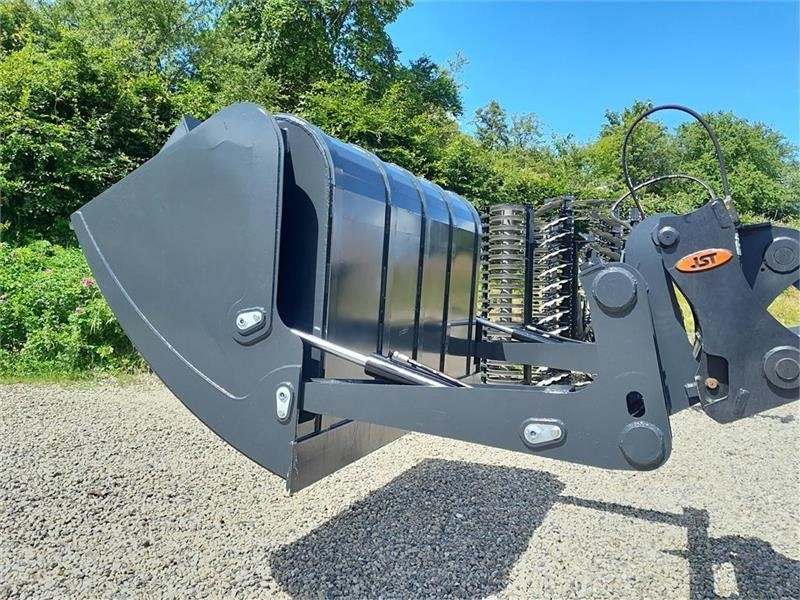 Inter-Tech 2,60m - Loader bucket: picture 5 Inter-Tech 2,60m - Loader bucket: picture 5