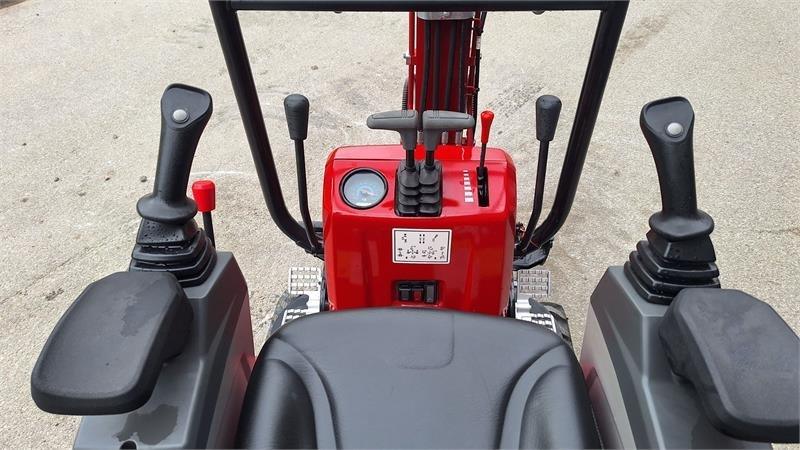 Mole M10 Ny - Mini excavator: picture 3 Mole M10 Ny - Mini excavator: picture 3