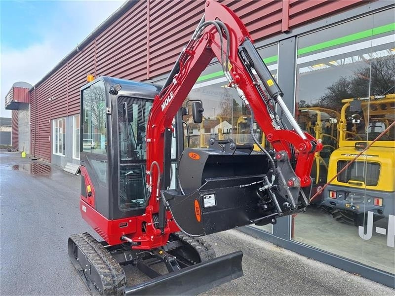 Mole M20 - Mini excavator: picture 2 Mole M20 - Mini excavator: picture 2