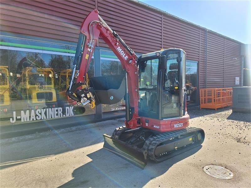 Mole M25 - Mini excavator: picture 3 Mole M25 - Mini excavator: picture 3