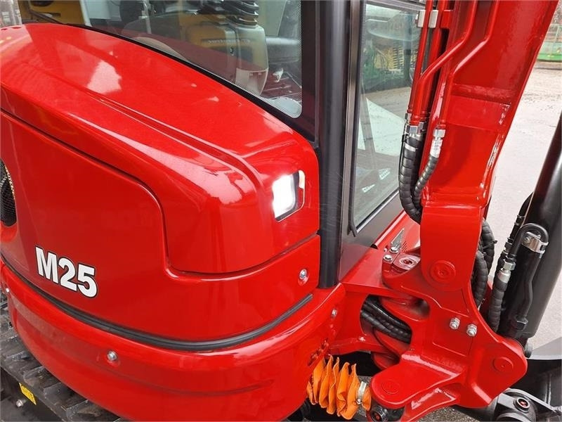 Mole M25 - Mini excavator: picture 4 Mole M25 - Mini excavator: picture 4