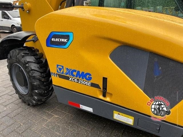 - - - XCMG XC6-2506E - Telescopic handler: picture 5 - - - XCMG XC6-2506E - Telescopic handler: picture 5