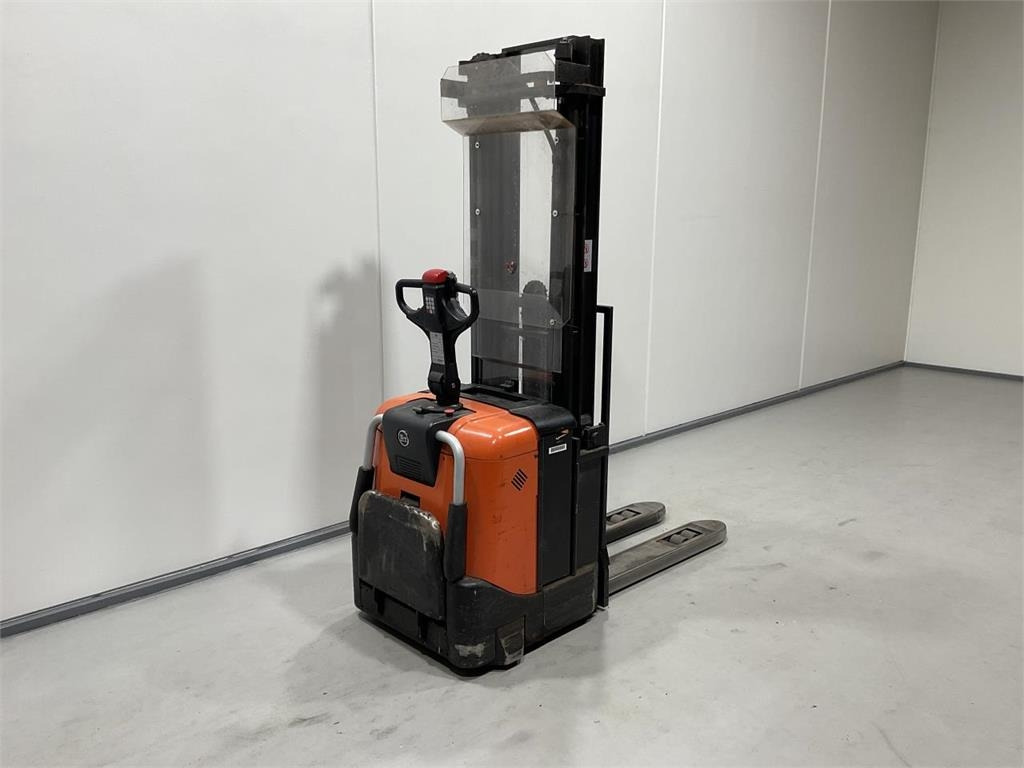 BT SPE125 - Stacker: picture 2 BT SPE125 - Stacker: picture 2