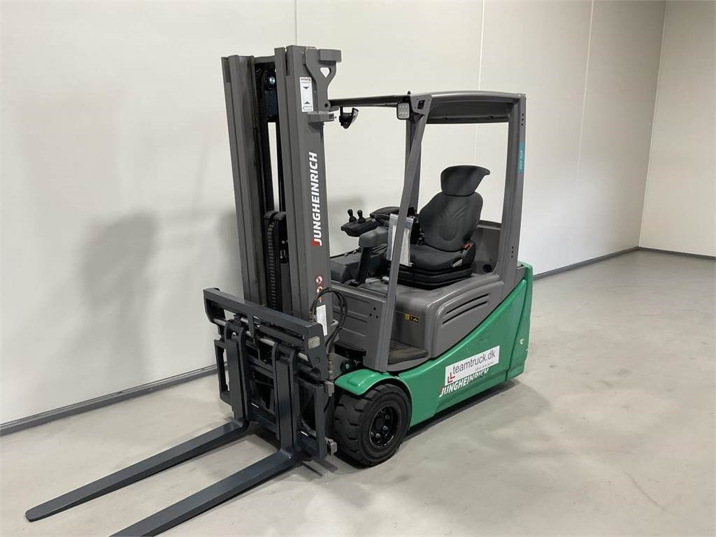Jungheinrich EFG 220 - Electric forklift: picture 4 Jungheinrich EFG 220 - Electric forklift: picture 4