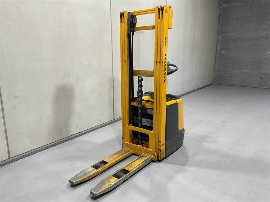 Jungheinrich ERC 214 535DZ - Stacker: picture 3 Jungheinrich ERC 214 535DZ - Stacker: picture 3