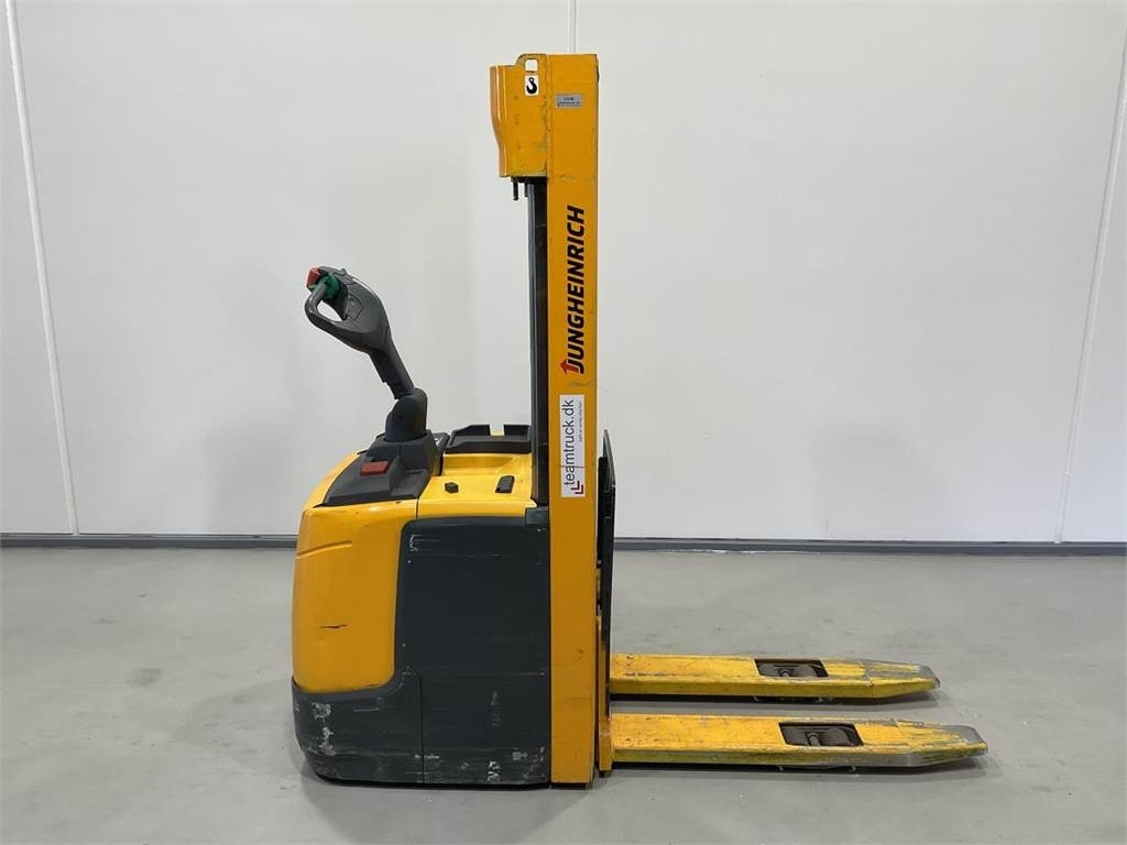 Jungheinrich ERC 214 - Stacker: picture 1 Jungheinrich ERC 214 - Stacker: picture 1