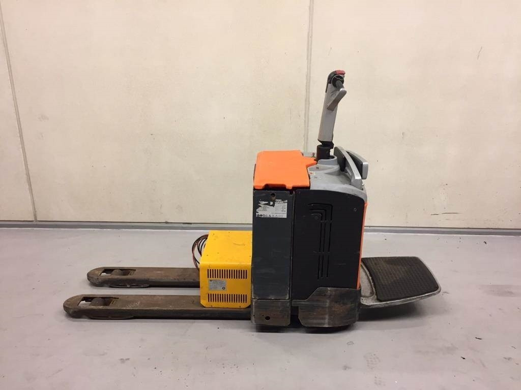 Rocla T20AC - Pallet truck: picture 2 Rocla T20AC - Pallet truck: picture 2