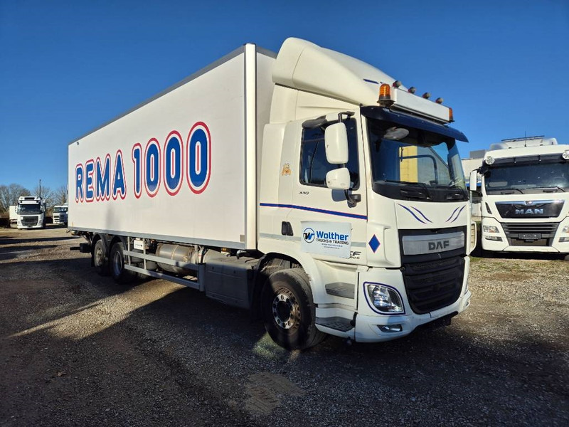DAF CF 330 // 2 compartments / Cold/freeze - Refrigerator truck: picture 2 DAF CF 330 // 2 compartments / Cold/freeze - Refrigerator truck: picture 2