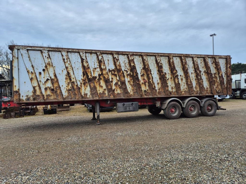 KEL-BERG 71 M3 // Tipper - Tipper semi-trailer: picture 4 KEL-BERG 71 M3 // Tipper - Tipper semi-trailer: picture 4