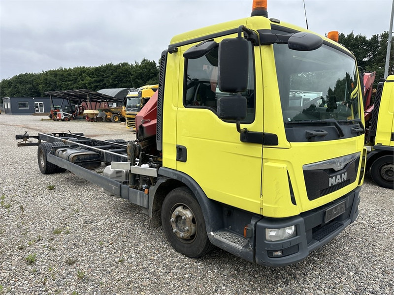 MAN TGL 12.220 // Crane HMF 735K2 // - Crane truck: picture 2 MAN TGL 12.220 // Crane HMF 735K2 // - Crane truck: picture 2