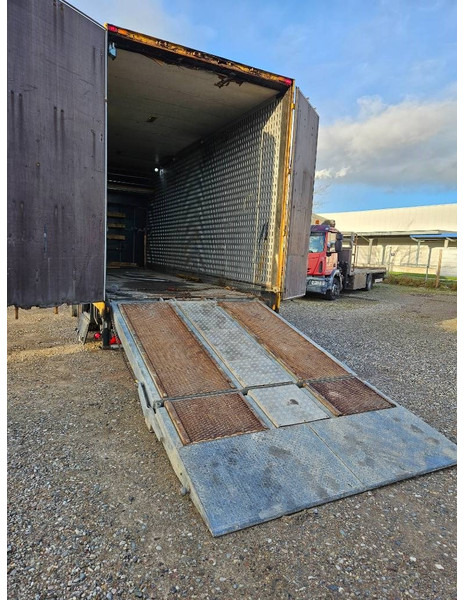 Montracon Racing// machinetrailer // Living area - Semi-trailer: picture 4 Montracon Racing// machinetrailer // Living area - Semi-trailer: picture 4