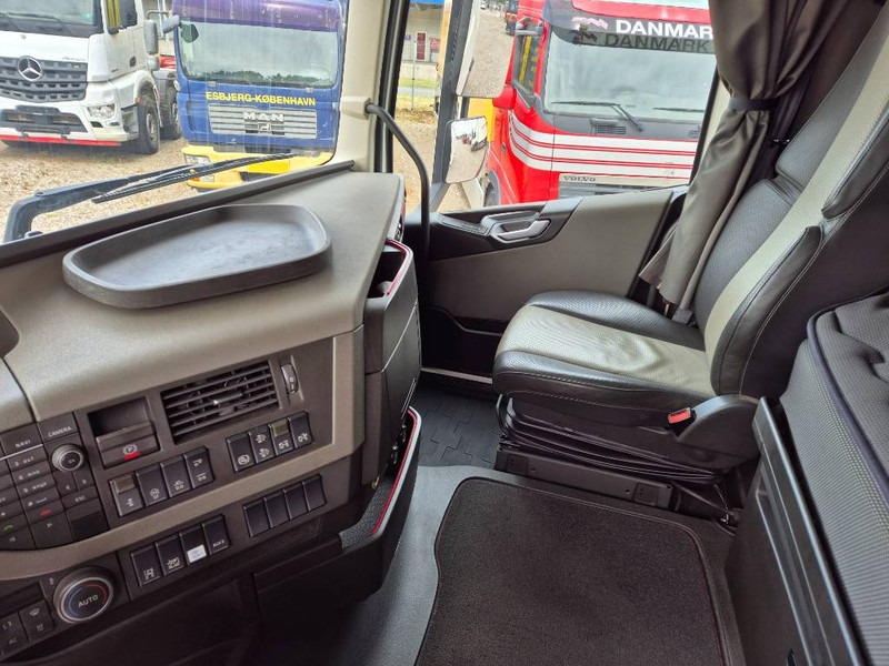 Tractor unit Volvo FH 500 6x2 // Double boogie //: picture 13
