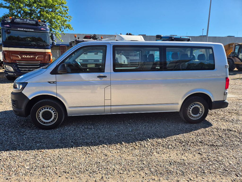 Volkswagen Transporter 2,0 TDi 102 Kombi lang 4d 9 prs - Car: picture 2 Volkswagen Transporter 2,0 TDi 102 Kombi lang 4d 9 prs - Car: picture 2