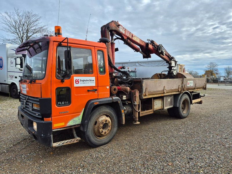Volvo FL 614 // HMF1065 K2 grab/Rotor // Steelsupension - Crane truck: picture 2 Volvo FL 614 // HMF1065 K2 grab/Rotor // Steelsupension - Crane truck: picture 2