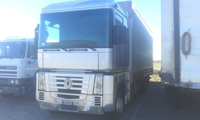 Renault MAGNUM 480 - Curtainsider truck: picture 2 Renault MAGNUM 480 - Curtainsider truck: picture 2