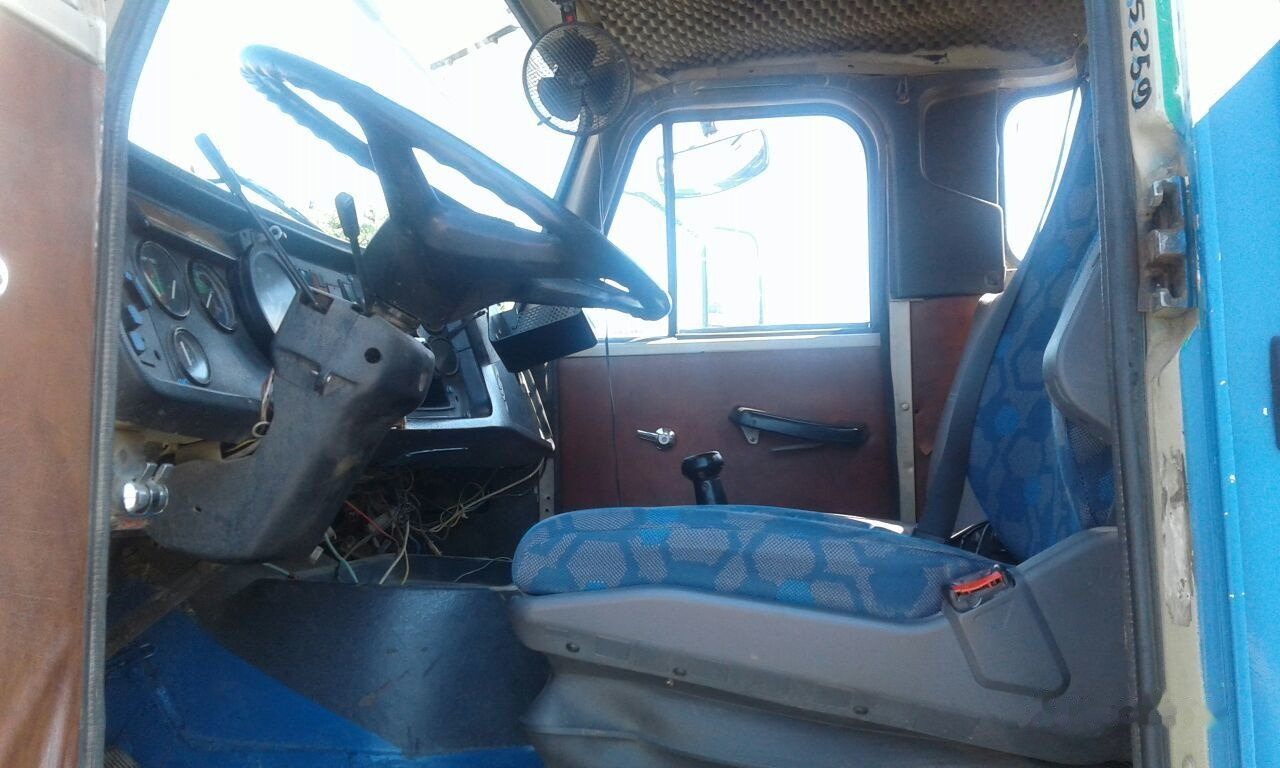 Volvo N.12 - Vacuum truck: picture 5 Volvo N.12 - Vacuum truck: picture 5