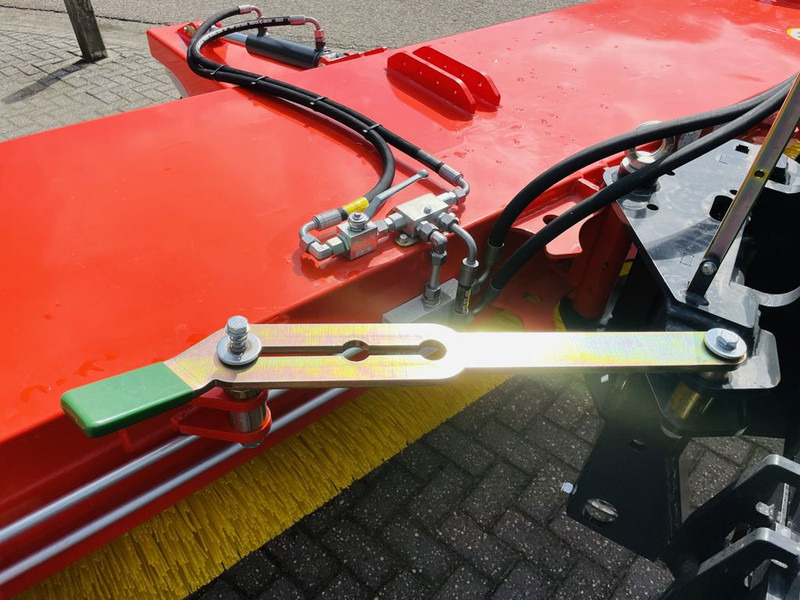 New Road sweeper ADLER K750-270 Veegmachine: picture 13 New Road sweeper ADLER K750-270 Veegmachine: picture 13