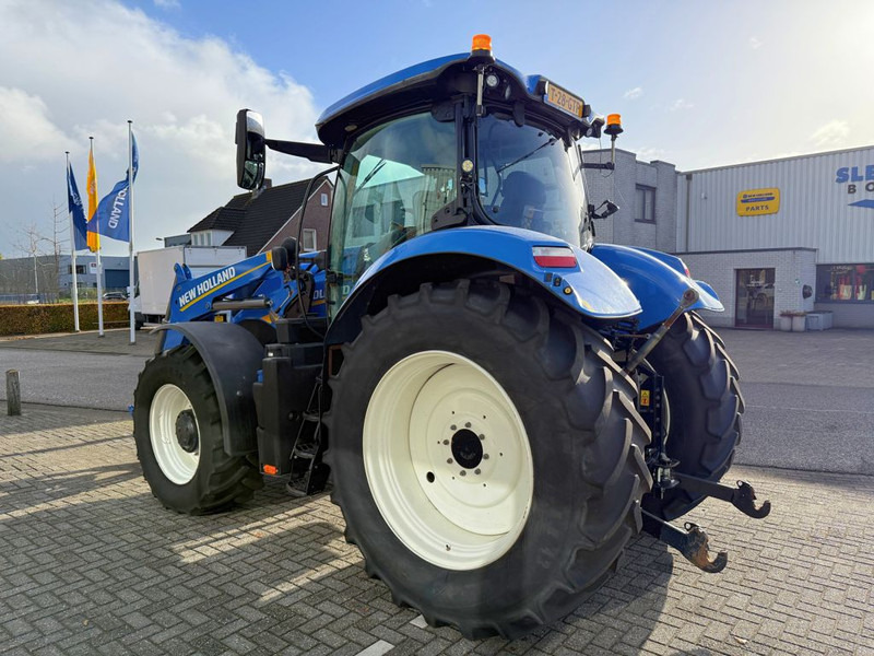 New Holland T7.210 AC Stage V + TL770 Voorlader - Farm tractor: picture 2 New Holland T7.210 AC Stage V + TL770 Voorlader - Farm tractor: picture 2