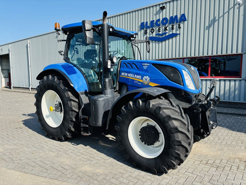 New Holland T7.245 AC Stage V + RTK - Farm tractor: picture 4 New Holland T7.245 AC Stage V + RTK - Farm tractor: picture 4