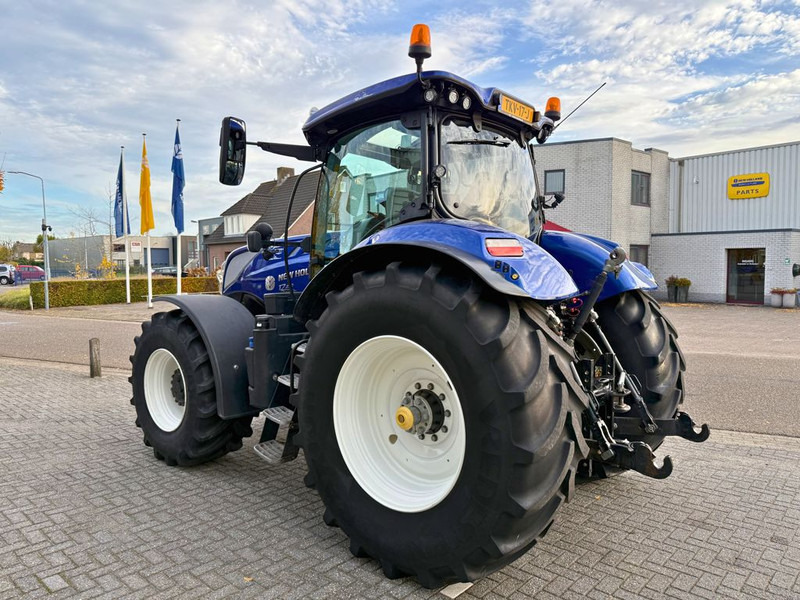 New Holland T7.270 AC 10 Years Blue Power Edition - Farm tractor: picture 2 New Holland T7.270 AC 10 Years Blue Power Edition - Farm tractor: picture 2