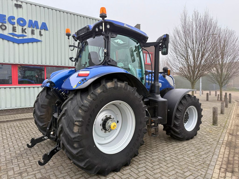 New Holland T7.270AC Stage V - Farm tractor: picture 3 New Holland T7.270AC Stage V - Farm tractor: picture 3