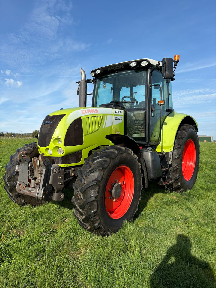 Claas Arion 620C - Farm tractor: picture 1 Claas Arion 620C - Farm tractor: picture 1