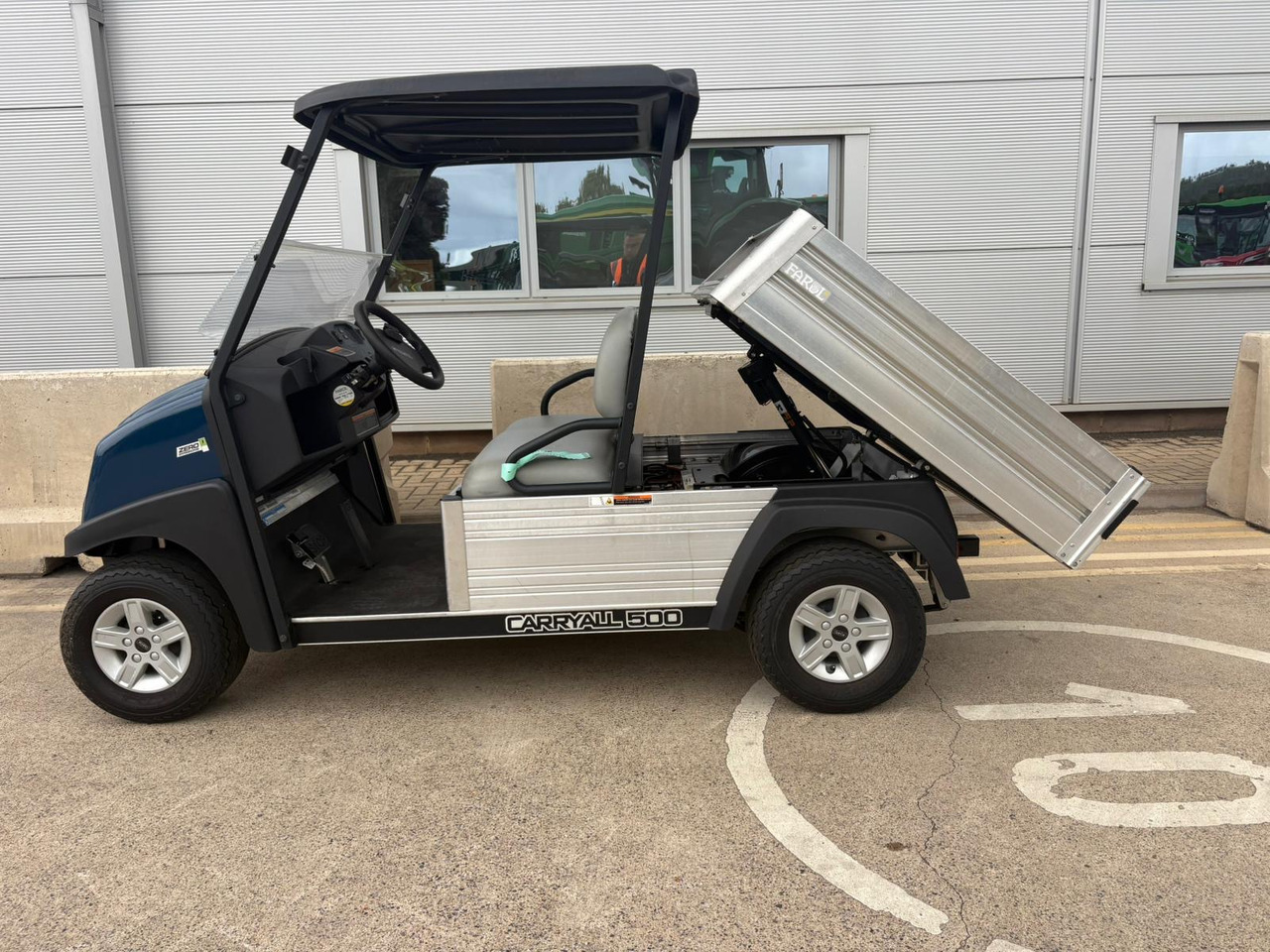 Clubcar Carryall 500 - Side-by-side/ ATV: picture 3 Clubcar Carryall 500 - Side-by-side/ ATV: picture 3