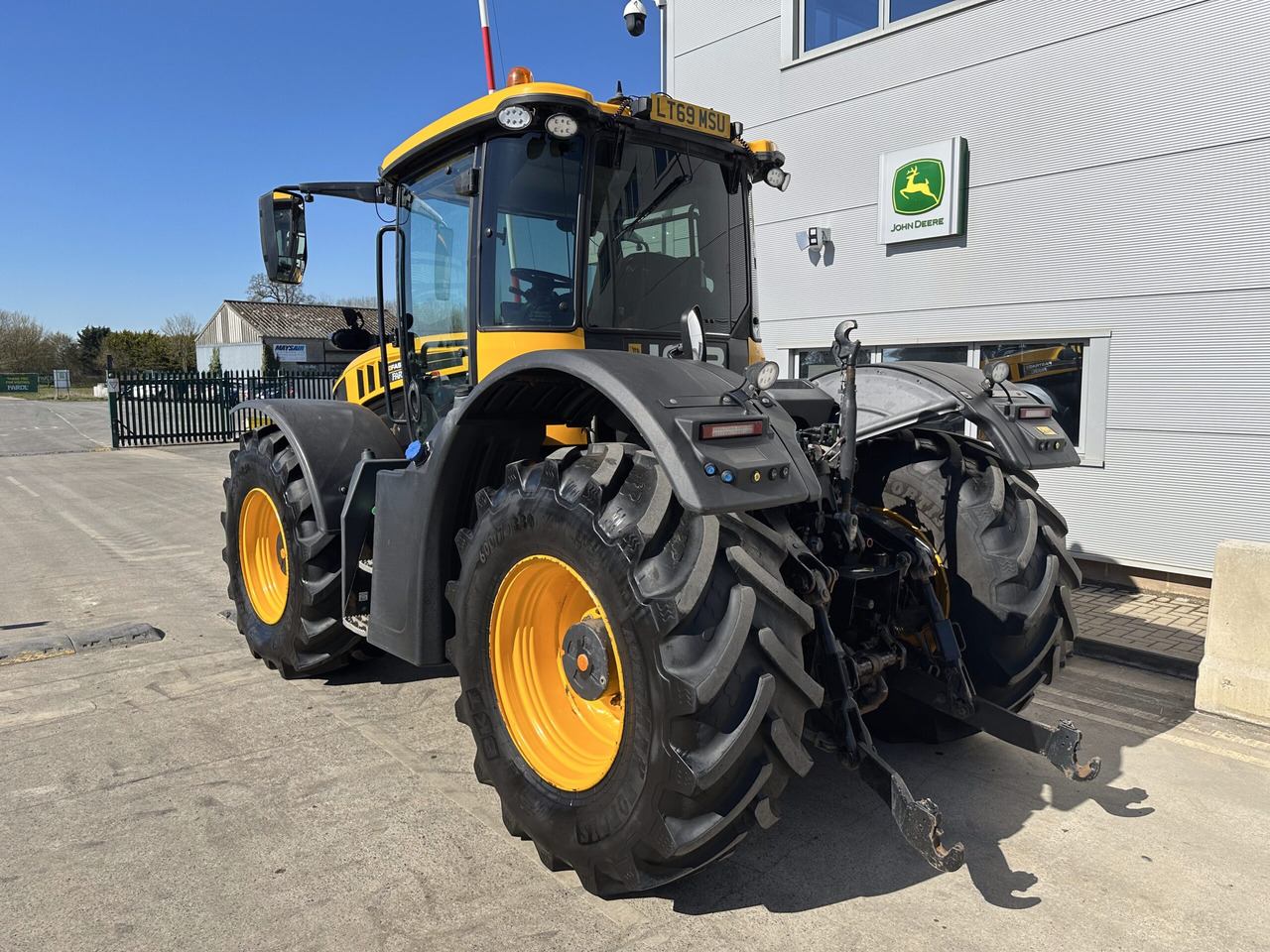 JCB Fastrac 4220 - Farm tractor: picture 3 JCB Fastrac 4220 - Farm tractor: picture 3