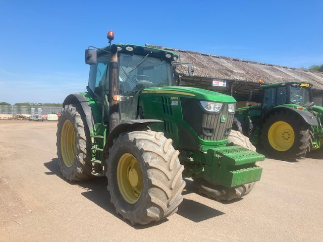 John Deere 6190R - Farm tractor: picture 2 John Deere 6190R - Farm tractor: picture 2