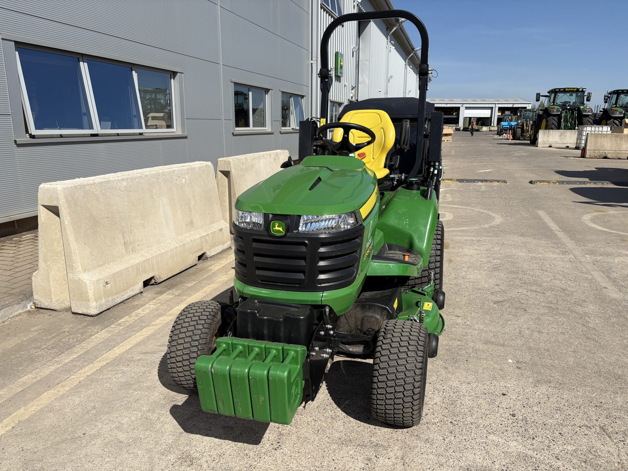 John Deere X950R Cut & Collect mower - Garden mower: picture 2 John Deere X950R Cut & Collect mower - Garden mower: picture 2