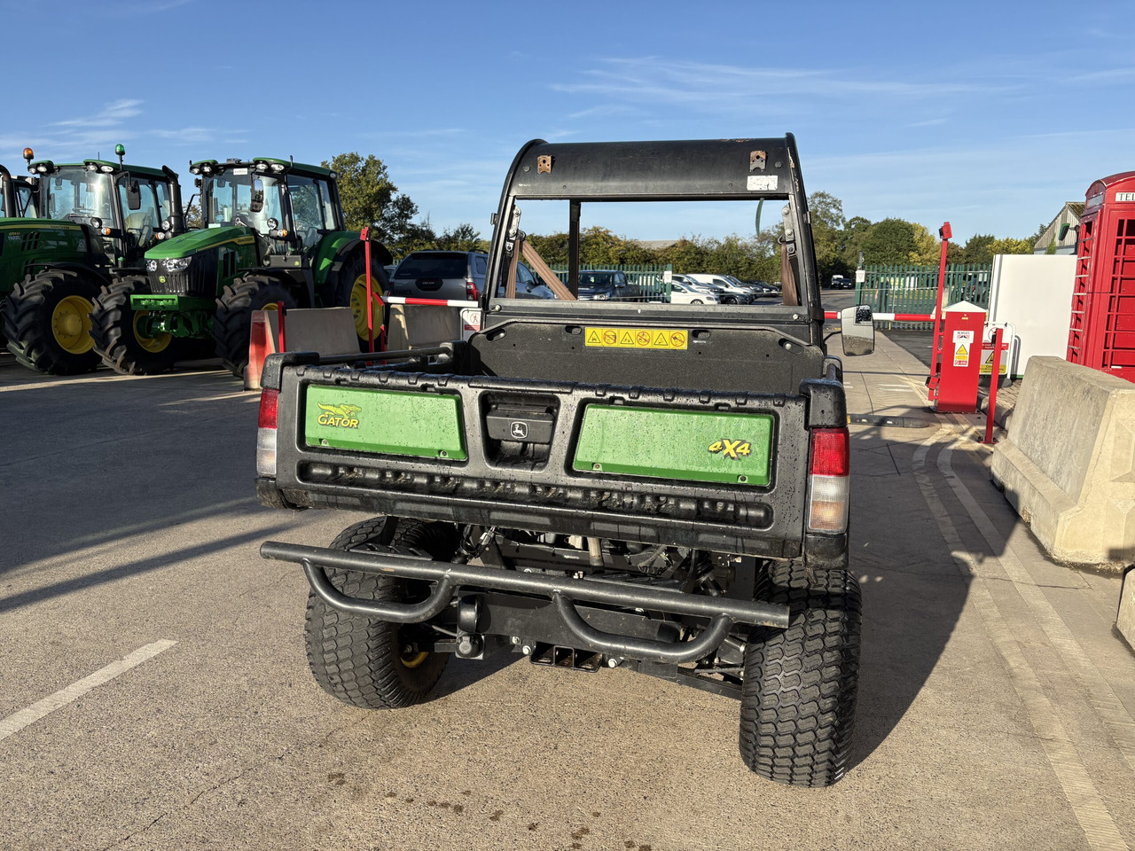 John Deere XUV855M Gator - Side-by-side/ ATV: picture 4 John Deere XUV855M Gator - Side-by-side/ ATV: picture 4