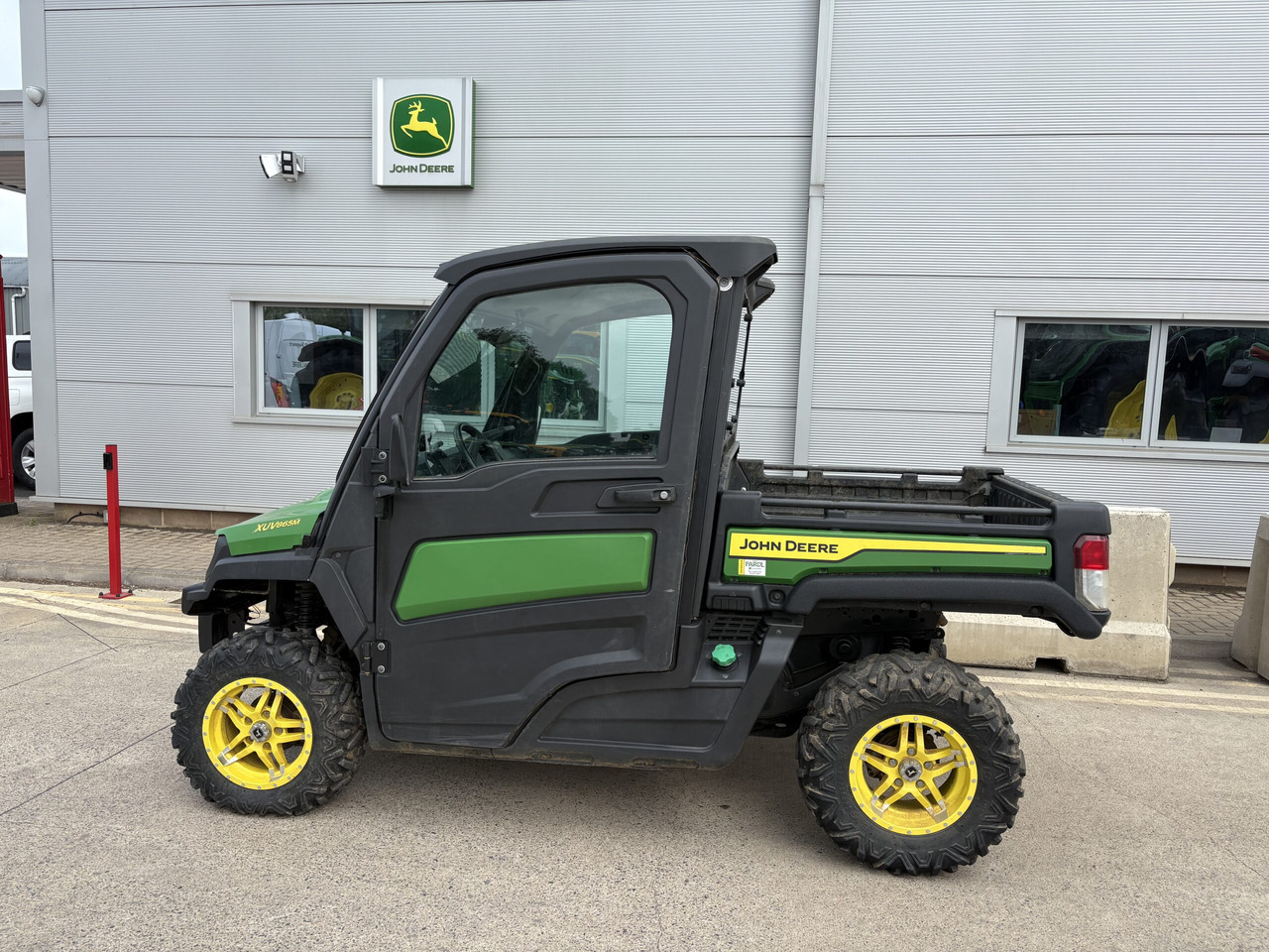 John Deere XUV865M Gator - Side-by-side/ ATV: picture 5 John Deere XUV865M Gator - Side-by-side/ ATV: picture 5