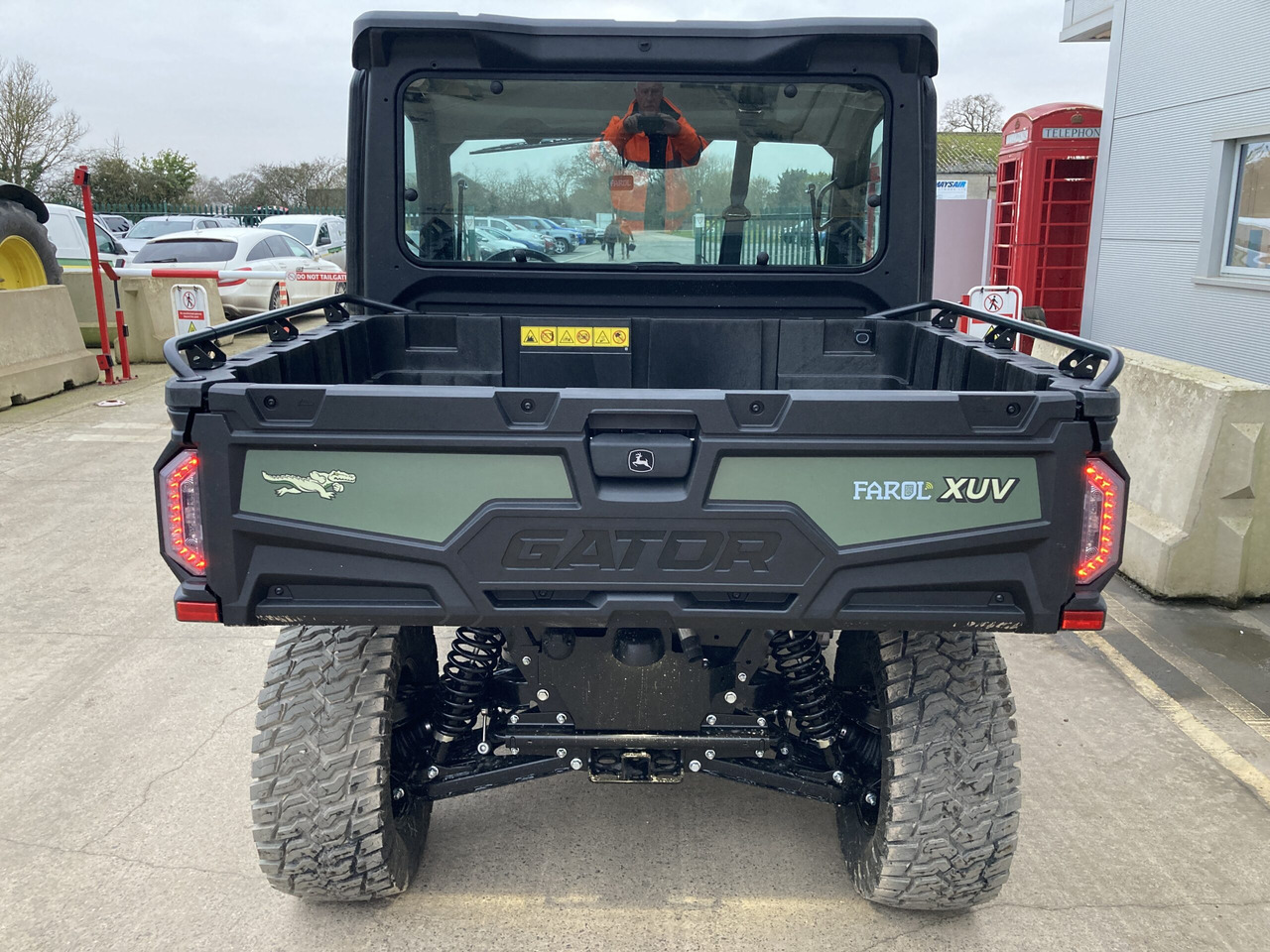 John Deere XUV875M Gator - Side-by-side/ ATV: picture 4 John Deere XUV875M Gator - Side-by-side/ ATV: picture 4