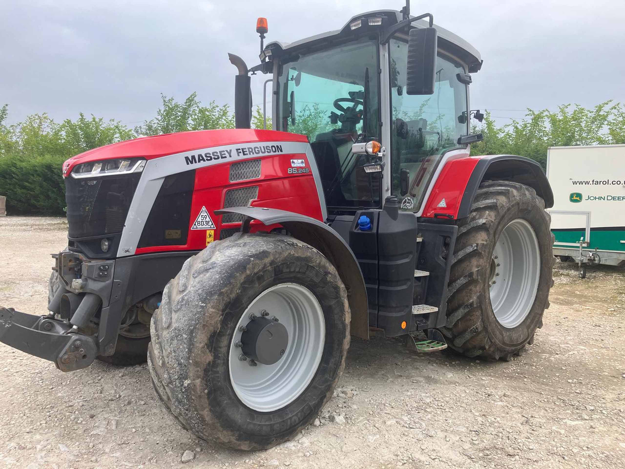Massey Ferguson 8S.245 - Farm tractor: picture 1 Massey Ferguson 8S.245 - Farm tractor: picture 1