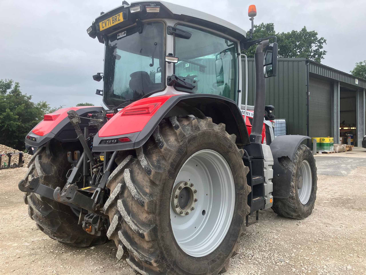 Massey Ferguson 8S.245 - Farm tractor: picture 4 Massey Ferguson 8S.245 - Farm tractor: picture 4