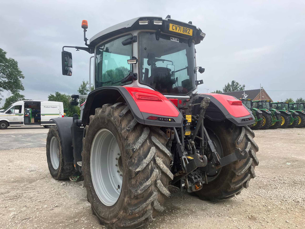 Massey Ferguson 8S.245 - Farm tractor: picture 5 Massey Ferguson 8S.245 - Farm tractor: picture 5