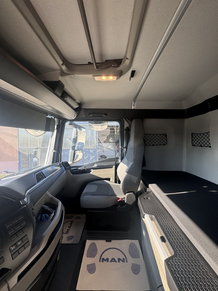 Tractor unit Man TGX 18.470 4x4 Hydrodrive KIPPHYDRAULIK: picture 15 Tractor unit Man TGX 18.470 4x4 Hydrodrive KIPPHYDRAULIK: picture 15