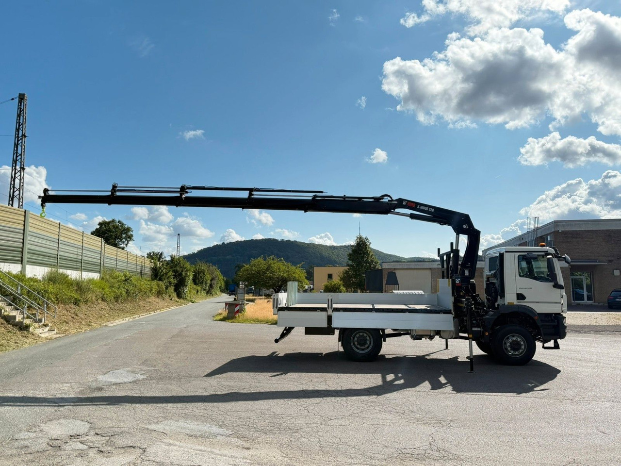 MAN TGM 18.320 4x4 Hiab 228-4 Kran - Crane truck: picture 4 MAN TGM 18.320 4x4 Hiab 228-4 Kran - Crane truck: picture 4