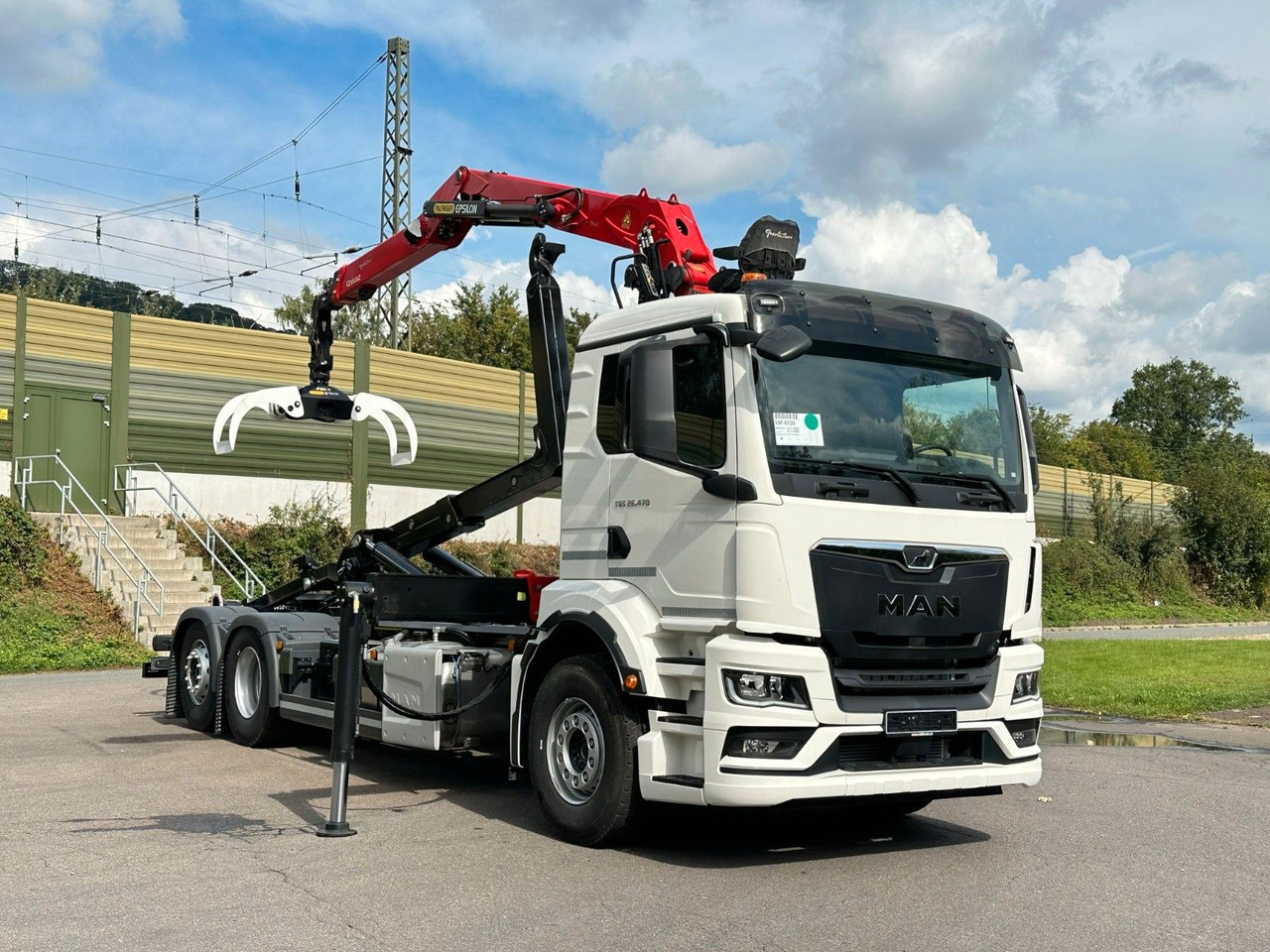 Hook lift truck, Crane truck MAN TGS 26.470 6x2 Abrollkipper + Kran EPSILON: picture 16
