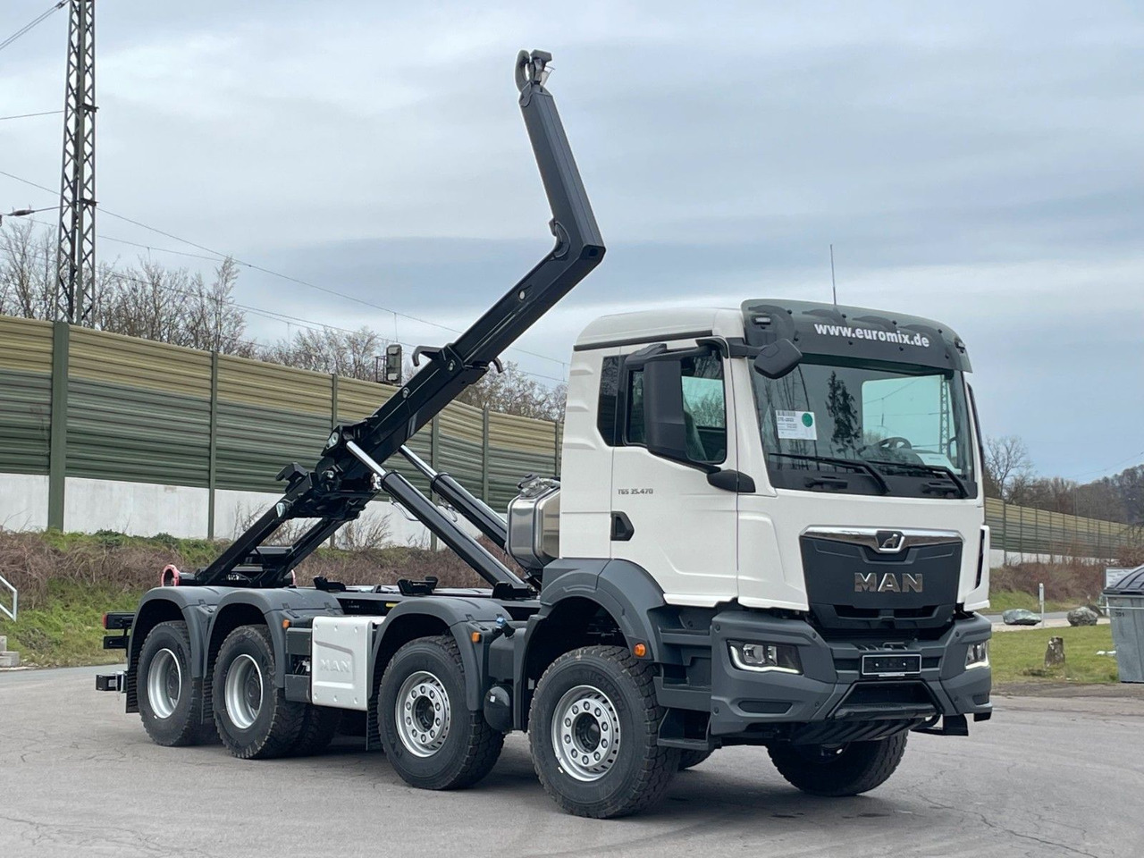 Hook lift truck, Crane truck MAN TGS 35.470 8x4 Euro6e Hiab MultLift Abrollkipper: picture 8