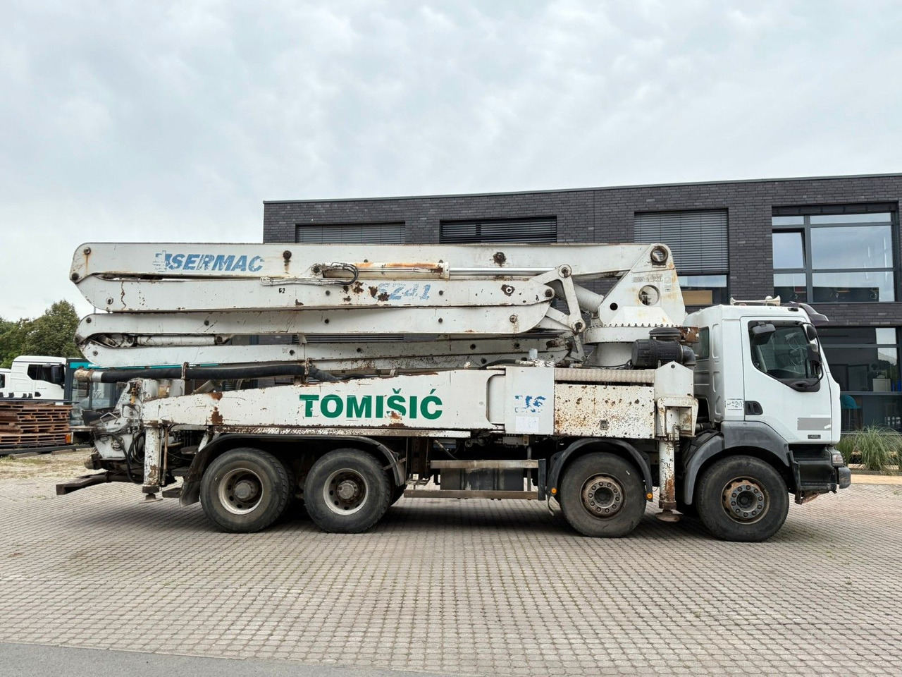 Renault Kerax 420 dci Sermac 41m Betonpumpe - Concrete pump truck: picture 5 Renault Kerax 420 dci Sermac 41m Betonpumpe - Concrete pump truck: picture 5