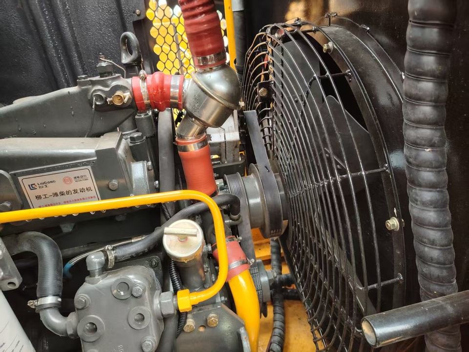 Good Condition 835 836 856 856H 862 856H Liugong 2023 Year Used 5tons Wheel Loader Second Hand Front End Loader - Wheel loader: picture 5 Good Condition 835 836 856 856H 862 856H Liugong 2023 Year Used 5tons Wheel Loader Second Hand Front End Loader - Wheel loader: picture 5