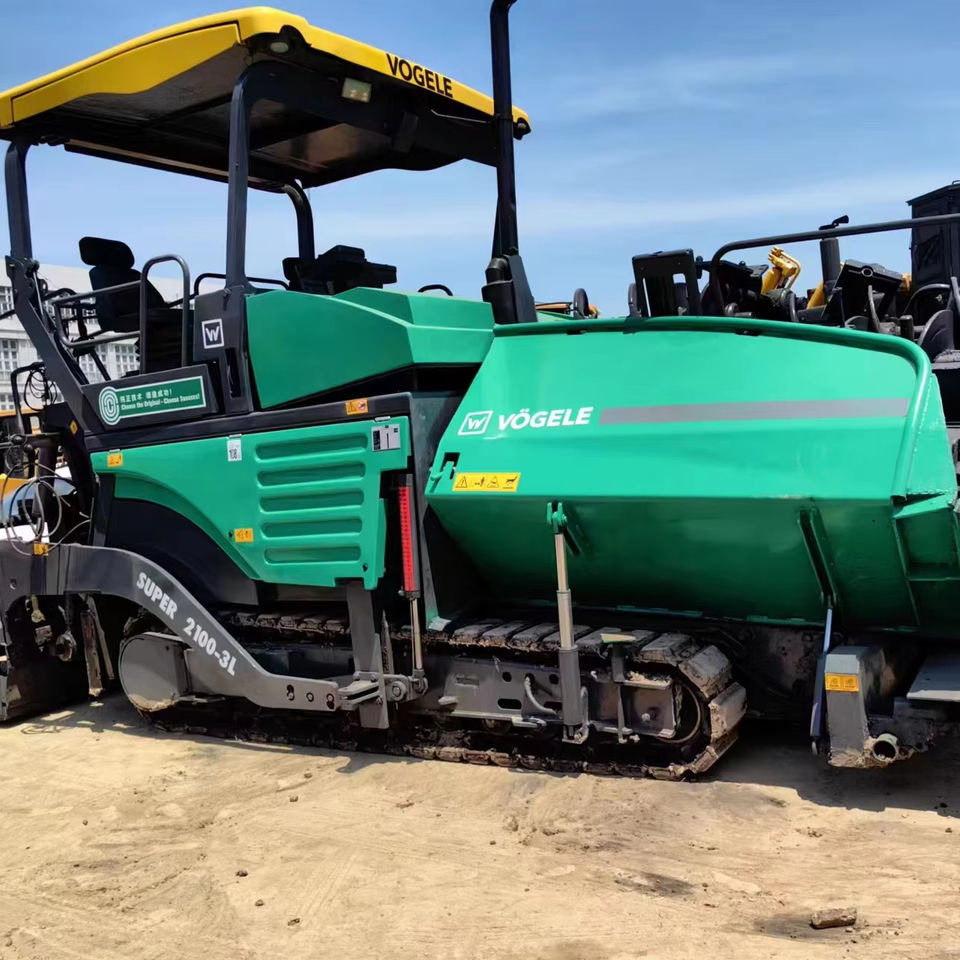High Quality Used VOGELE 2100-3L Paver Construction Machinery Good Condition VOGELE Paver - Asphalt paver: picture 1 High Quality Used VOGELE 2100-3L Paver Construction Machinery Good Condition VOGELE Paver - Asphalt paver: picture 1