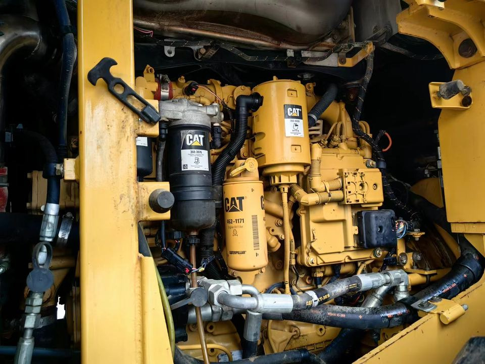 Low Price Sale! Used CAT 950GC Wheel Loader Original Front End Loader 950GC Loader in Shanghai China - Wheel loader: picture 3 Low Price Sale! Used CAT 950GC Wheel Loader Original Front End Loader 950GC Loader in Shanghai China - Wheel loader: picture 3