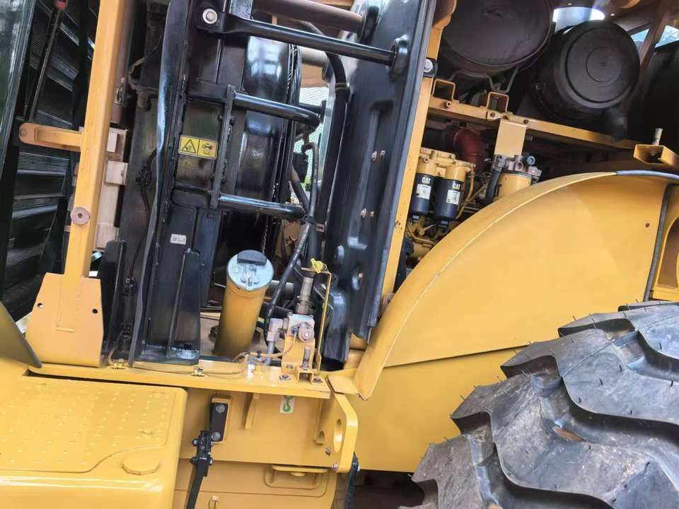 Original Cat Used Cat 950gc Wheel Loader Caterpillar 950gc Cat Loader Low Service Time - Wheel loader: picture 5 Original Cat Used Cat 950gc Wheel Loader Caterpillar 950gc Cat Loader Low Service Time - Wheel loader: picture 5