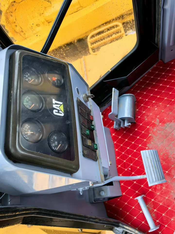 Used CAT D6G2 Bulldozer for Sale Used CAT Dozer D6H Used Caterpillar D6H D6T D6D D6G D6MD6R Bulldozer - Bulldozer: picture 5 Used CAT D6G2 Bulldozer for Sale Used CAT Dozer D6H Used Caterpillar D6H D6T D6D D6G D6MD6R Bulldozer - Bulldozer: picture 5