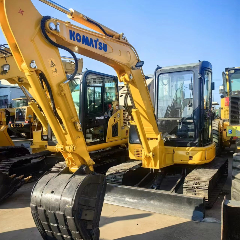 Used komatsu Pc35 Pc40 Pc55 Pc56,komatsu Mini Excavators Pc30 Pc15 Pc20 ,pc35 Pc40 Japan Import High Quality - Crawler excavator: picture 1 Used komatsu Pc35 Pc40 Pc55 Pc56,komatsu Mini Excavators Pc30 Pc15 Pc20 ,pc35 Pc40 Japan Import High Quality - Crawler excavator: picture 1
